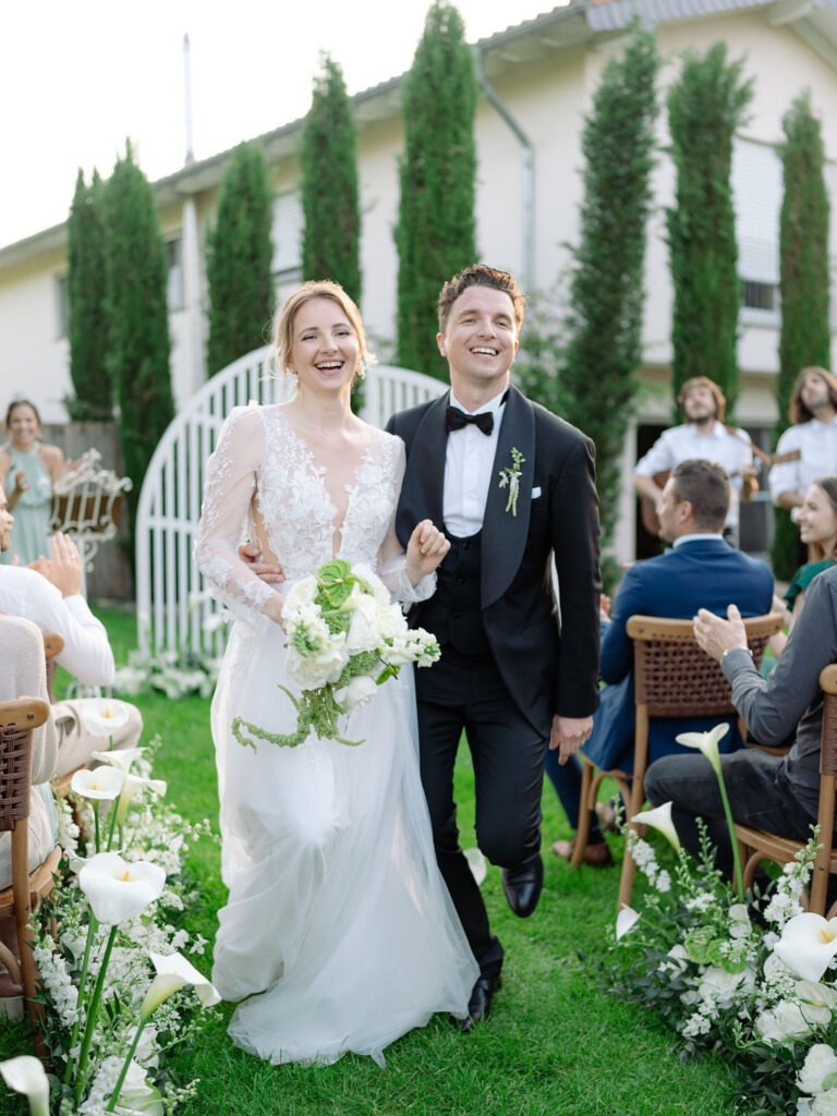Moderne Hochzeitsplanung mit Hochzeitsplanerin